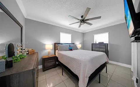 Bedroom - 3360 E 10th Ave, Hialeah, FL 33013 photo 1 of 4