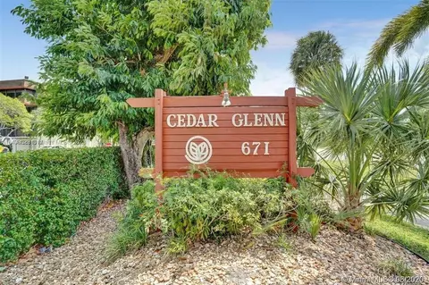 671 NE 195th St #302-E, Miami, FL 33179