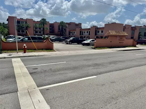 6675 W 4th Ave #309, Hialeah, FL 33012