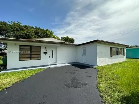 1331 NW 170th Ter, Miami Gardens, FL 33169