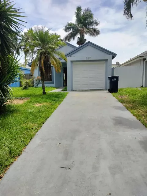 767 SW 10th St, Florida City, FL 33034