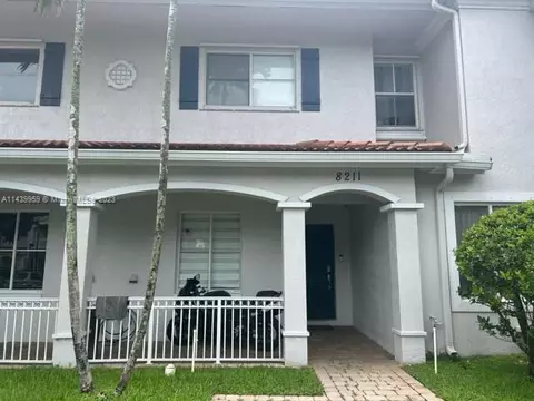 8211 SW 27th St #104, Miramar, FL 33025