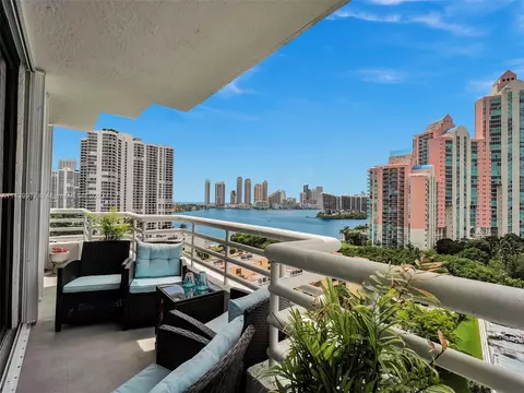 3300 NE 192nd St #1413, Aventura, FL 33180