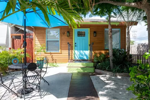 17 S L St, Lake Worth, FL 33460
