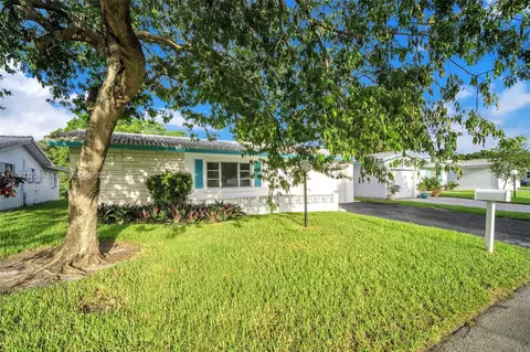 1262 NW 82nd Ave, Plantation, FL 33322