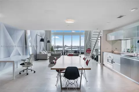 1040 Biscayne Blvd #3202, Miami, FL 33132