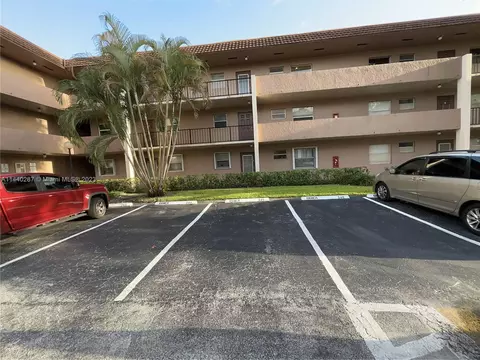 8350 Sands Point Blvd #E106, Tamarac, FL 33321