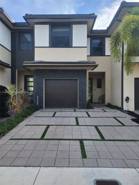 15845 NW 91st Ct, Miami Lakes, FL 33018