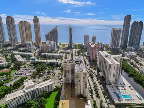 231 174th St #1808, Sunny Isles Beach, FL 33160