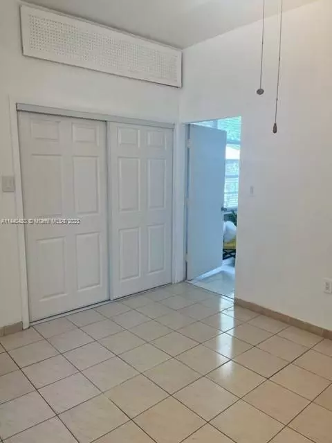 61 E 61st St, Hialeah, FL 33013 photo 17