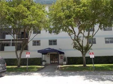 8950 NE 8 Ave #407, Miami, FL 33138