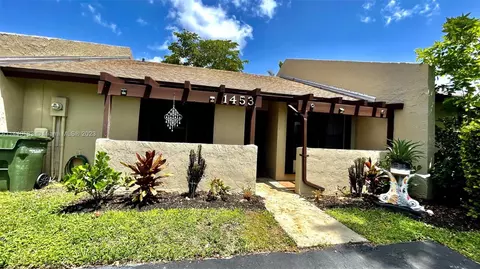 1453 Sandpiper Blvd, Homestead, FL 33035