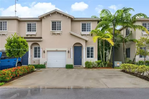 1412 NW 214th Ter, Miami Gardens, FL 33169