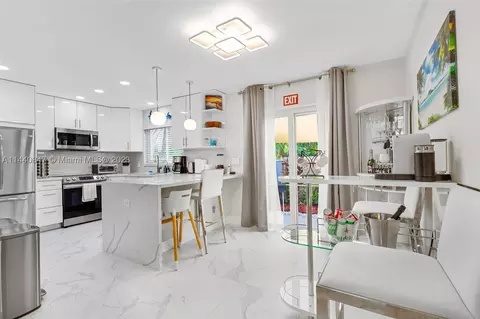 1601 S 16th Ave, Hollywood, FL 33020