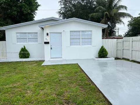 31 NE 185th Ter, Miami, FL 33179