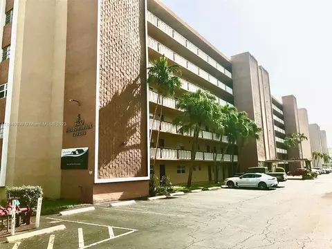 Undisclosed, Hallandale Beach, FL 33009