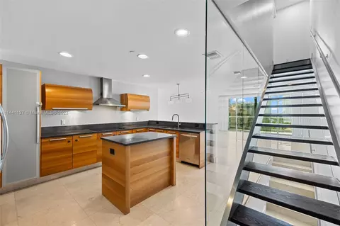2950 NE 188th St #510, Aventura, FL 33180