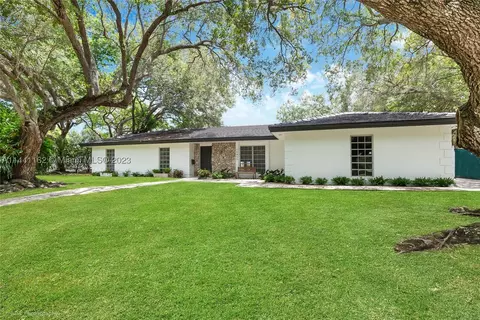 15455 SW 81 Ave, Palmetto Bay, FL 33157