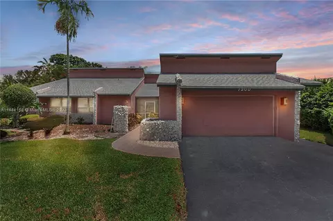 7300 Corkwood Ter, Tamarac, FL 33321