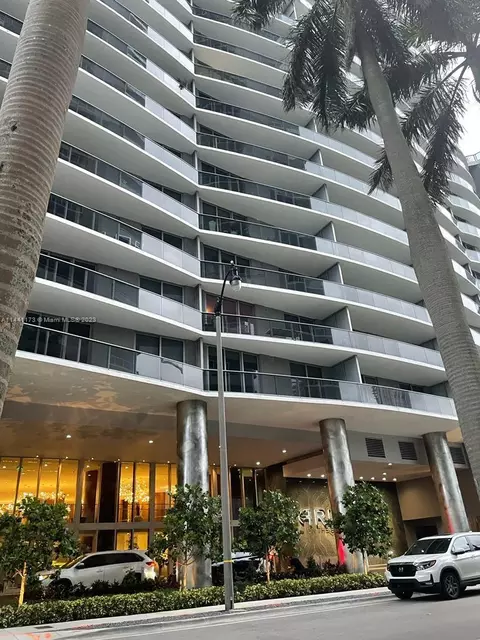 488 NE 18th St #817, Miami, FL 33132