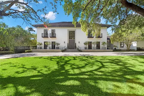 9550 Journeys End Rd, Coral Gables, FL 33156