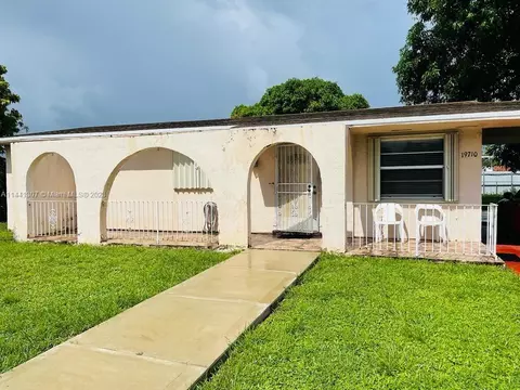 19710 NW 47th Ave, Miami Gardens, FL 33055