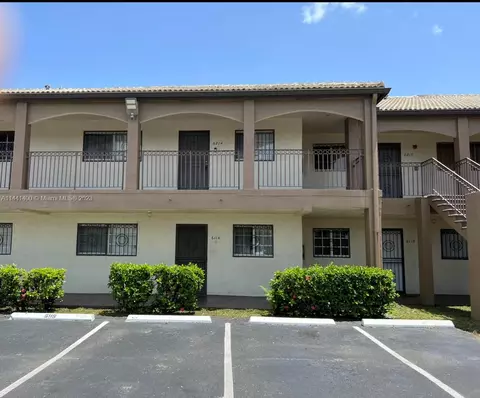 8851 NW 119th St #6214, Hialeah Gardens, FL 33018