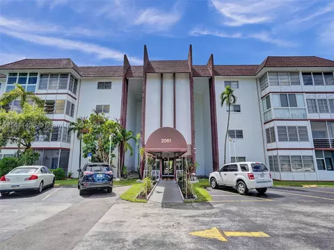 2061 NW 47th Ter #215, Lauderhill, FL 33313
