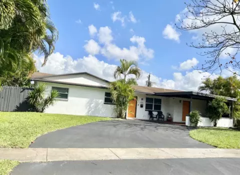 1390 NW 55th Ave, Lauderhill, FL 33313