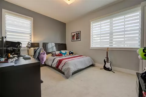 3285 W 95th Ter, Hialeah, FL 33018 photo 33