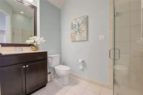 3285 W 95th Ter, Hialeah, FL 33018 photo 20