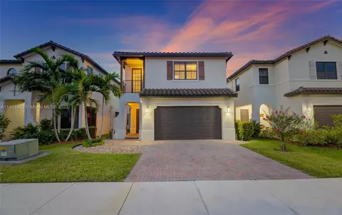3285 W 95th Ter, Hialeah, FL 33018 photo 2