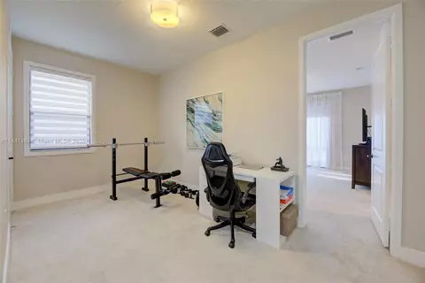 3285 W 95th Ter, Hialeah, FL 33018 photo 23