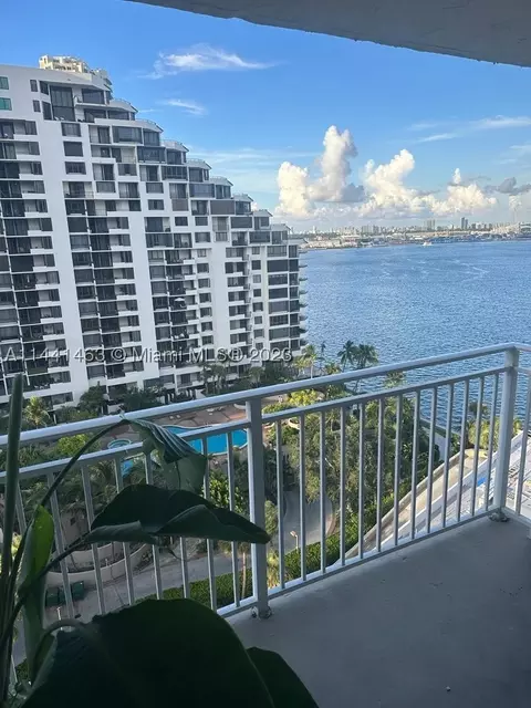 770 Claughton Island Dr #1503, Miami, FL 33131