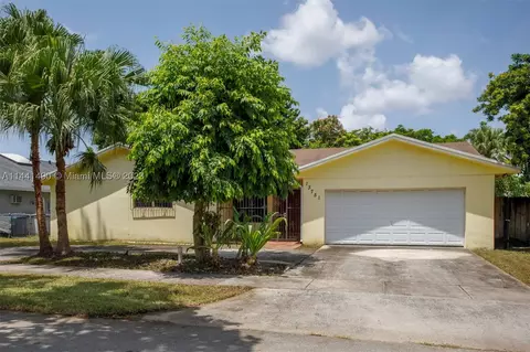 13751 SW 108th St, Miami, FL 33186