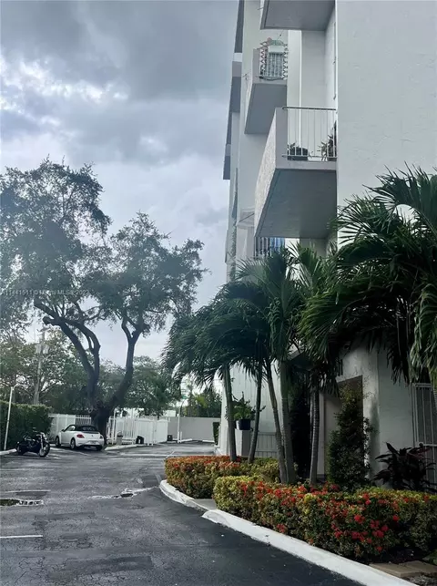 7801 NE 4th Ct #303, Miami, FL 33138