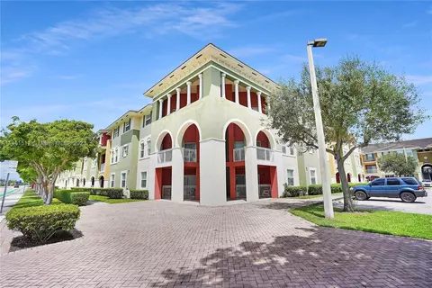 11102 NW 83rd St #110, Doral, FL 33178