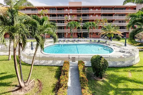 200 NE 12th Ave #5B, Hallandale Beach, FL 33009