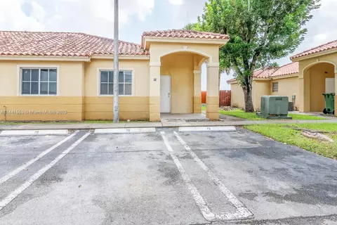 75 NE 13th Ave #13, Homestead, FL 33033