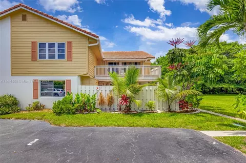 248 Seabreeze Cir, Jupiter, FL 33477
