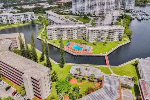2855 Leonard Dr #H109, Aventura, FL 33160