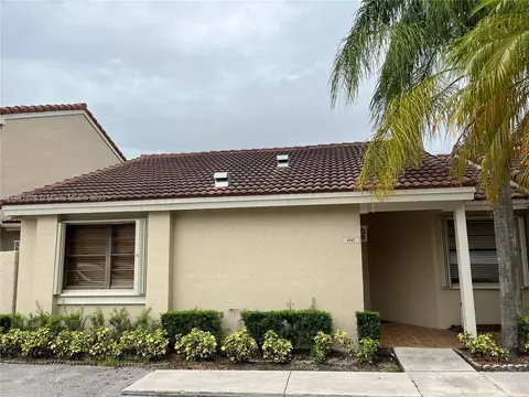 6547 NW 170th Ter, Hialeah, FL 33015