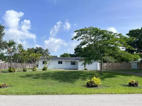 9020 SW 196th Dr, Cutler Bay, FL 33157