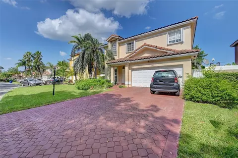 14871 SW 136th Pl, Miami, FL 33186