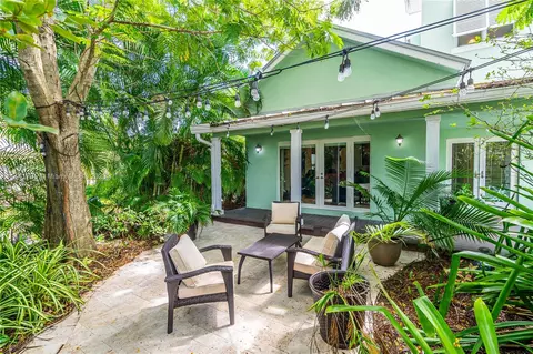 3620 NE 22nd Ave #1, Fort Lauderdale, FL 33308