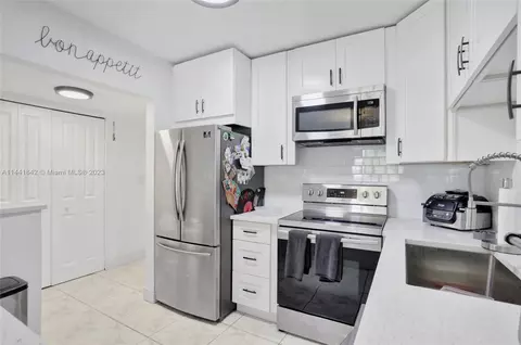 253 S Cypress Rd #218, Pompano Beach, FL 33060 photo 2