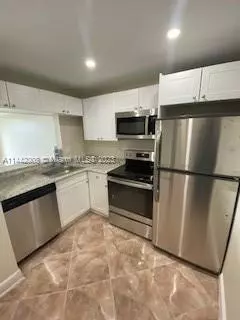 486 NW 165th St Rd #B403, Miami, FL 33169