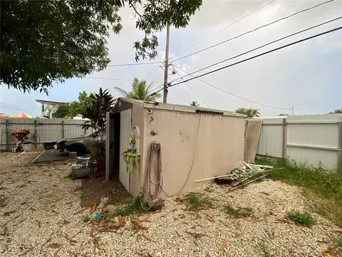 710 E 44th St, Hialeah, FL 33013 photo 38
