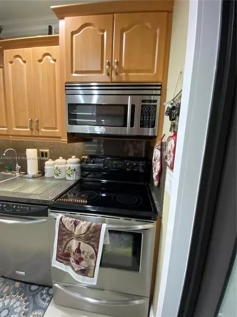 710 E 44th St, Hialeah, FL 33013 photo 20