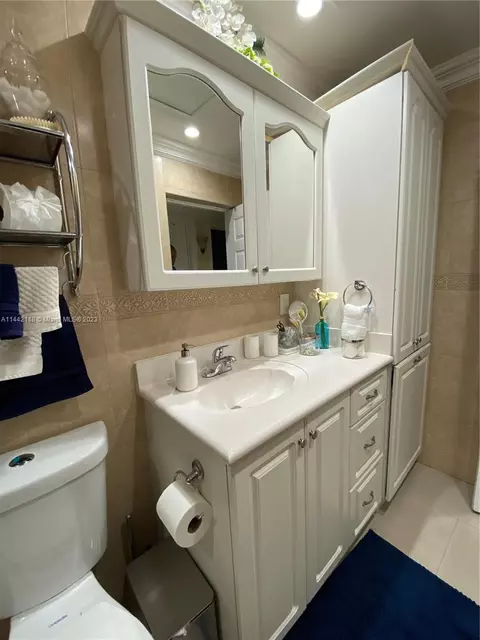 710 E 44th St, Hialeah, FL 33013 photo 9